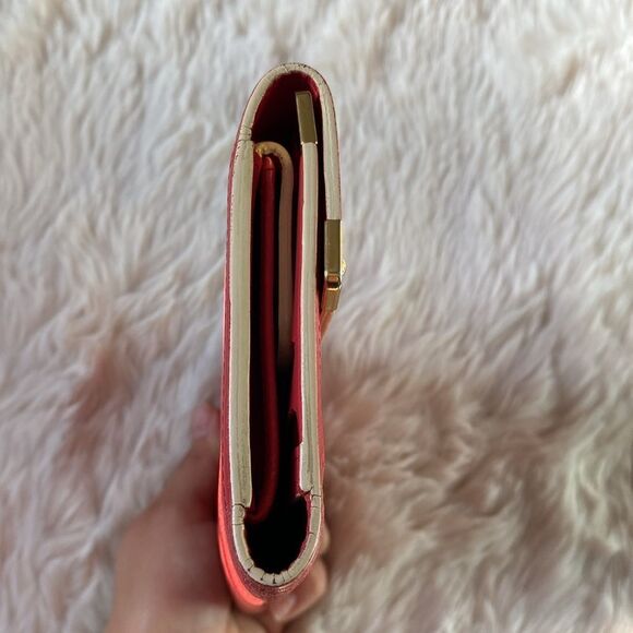 Authentic Louis Vuitton Suhali Porto Tresor International Suhali Wallet - Picture 8 of 16